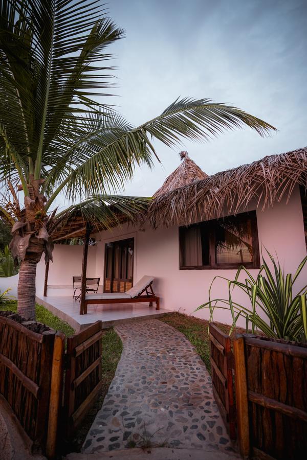Makani Vichayito Exterior photo